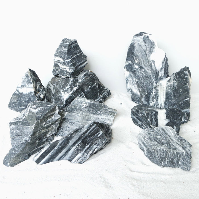 Black & White Aurum Rock Small, 12-18 cm / box